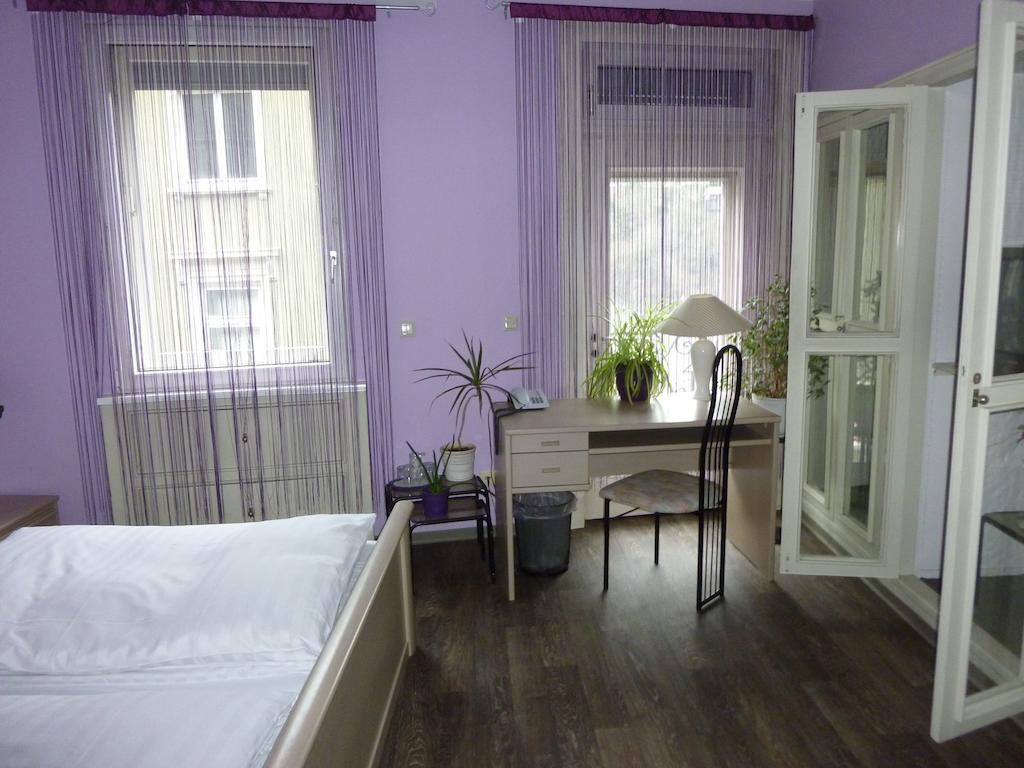 אידר-אוברשטיין Achathotel Zum Schwan חדר תמונה