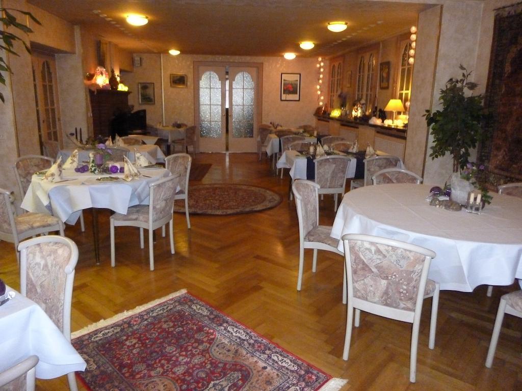 אידר-אוברשטיין Achathotel Zum Schwan מראה חיצוני תמונה
