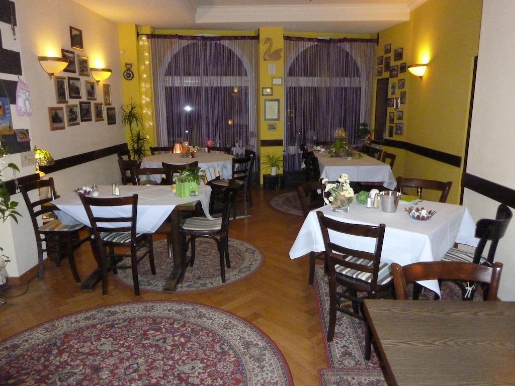אידר-אוברשטיין Achathotel Zum Schwan מראה חיצוני תמונה